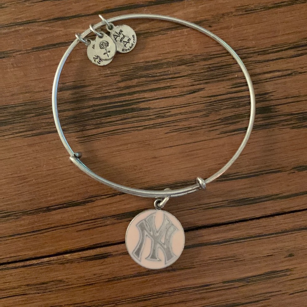 Alex and Ani NY Yankees bracelet